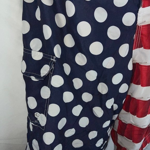 Spencers Solo Cup Flag‎ Swim Trunks L - Picture 3 of 5